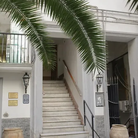 Ferdinando's * Naples